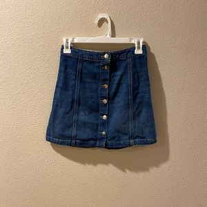 Tillys dark wash button up denim skirt